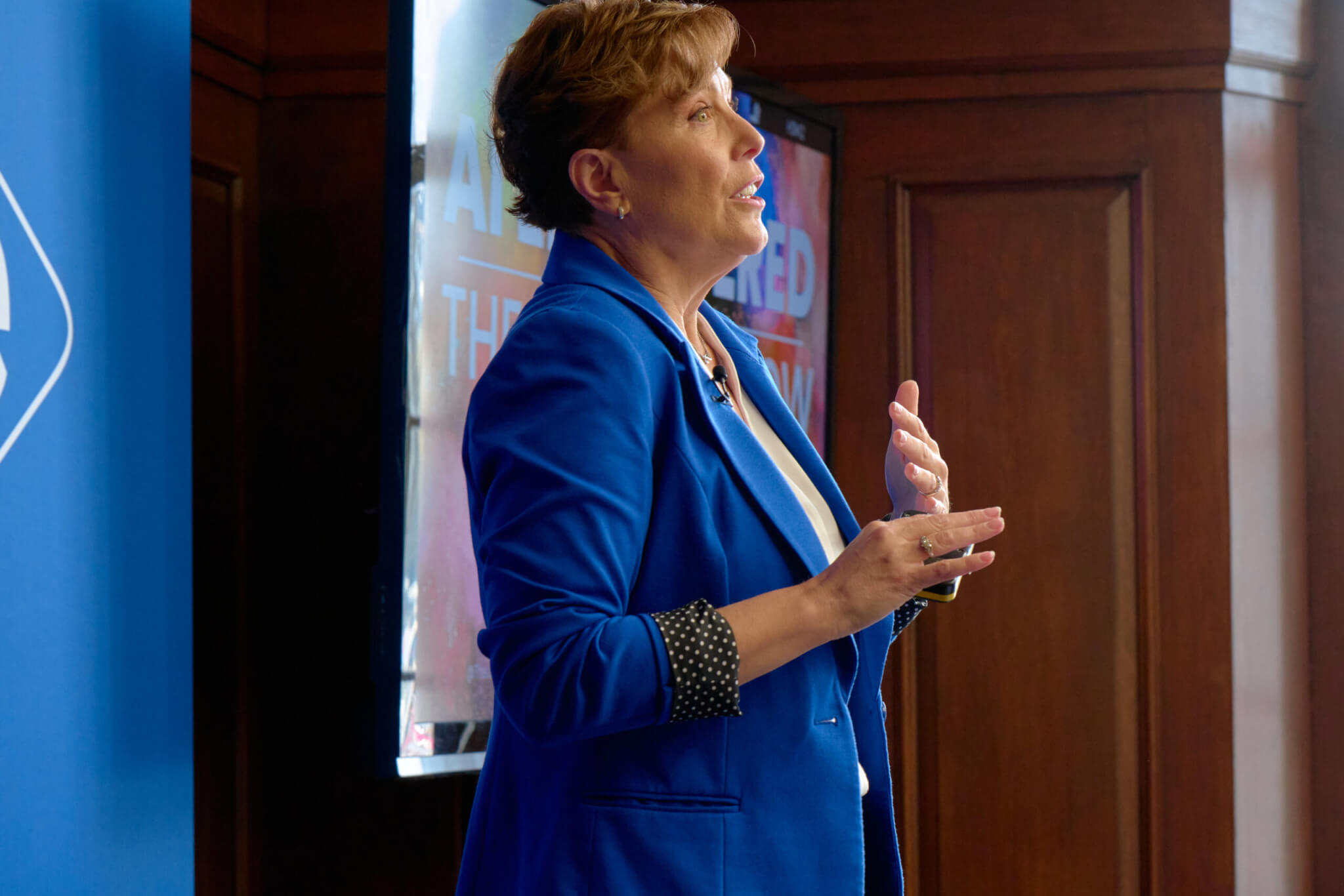 128 GRAY LINE LONDON - Ewa Horaczko Photography